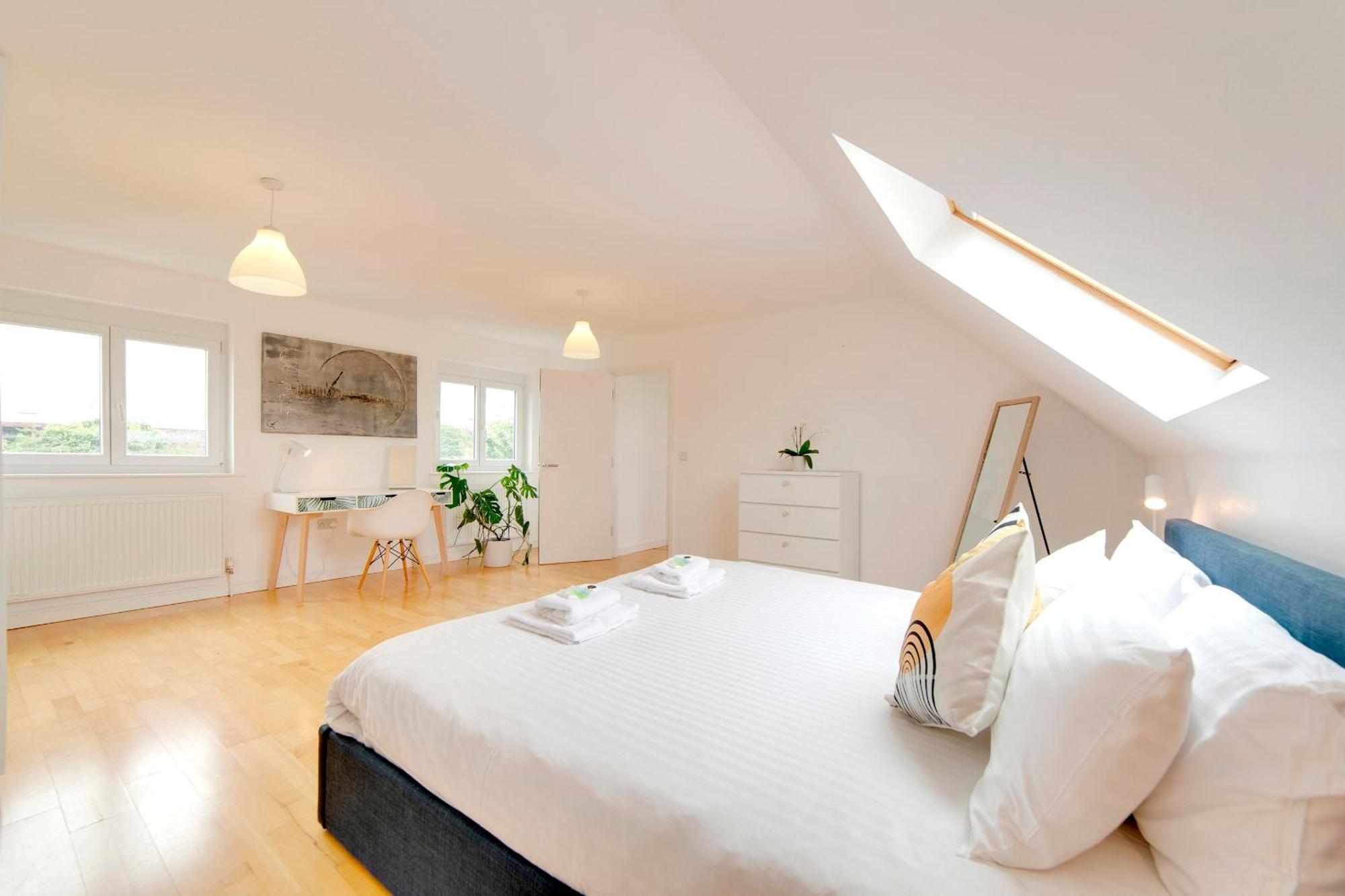 Pass The Keys 49 Byron Square Modern And Spacious 3 Bed Home With Free Parking CBG Exterior foto